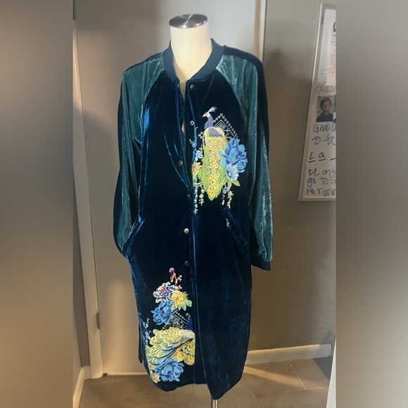 Velvet varsity bomber jacket embroidered peacocks by Paparazzi Biz NWT - Picture 1 of 16